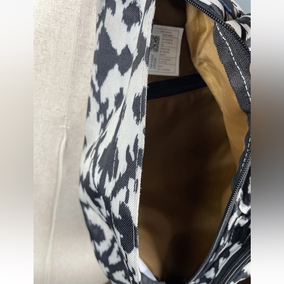 Kavu Black White Sling Rope Travel Outdoor Sport Bag Purse Crossbody - Picture 3 of 6